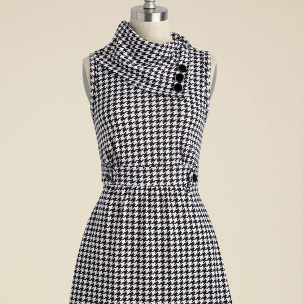 Modcloth Coach Tour Dress in Houndstooth